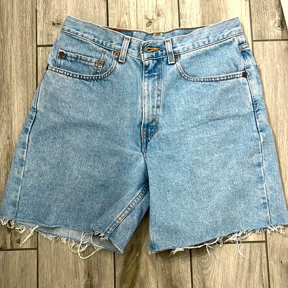 Levi’s - Picture 1 of 4
